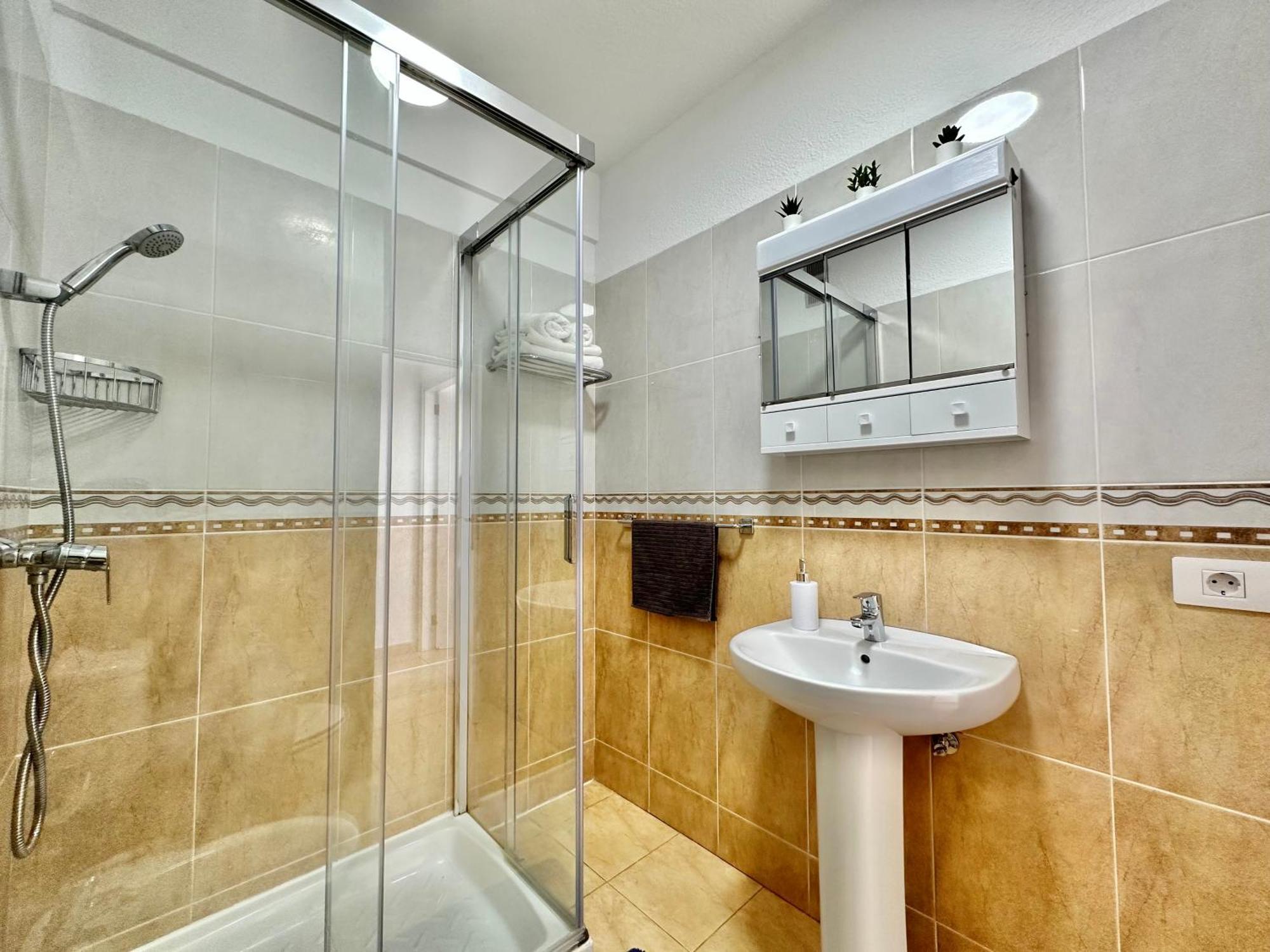Sunbeach Apartment Arona  Exteriér fotografie